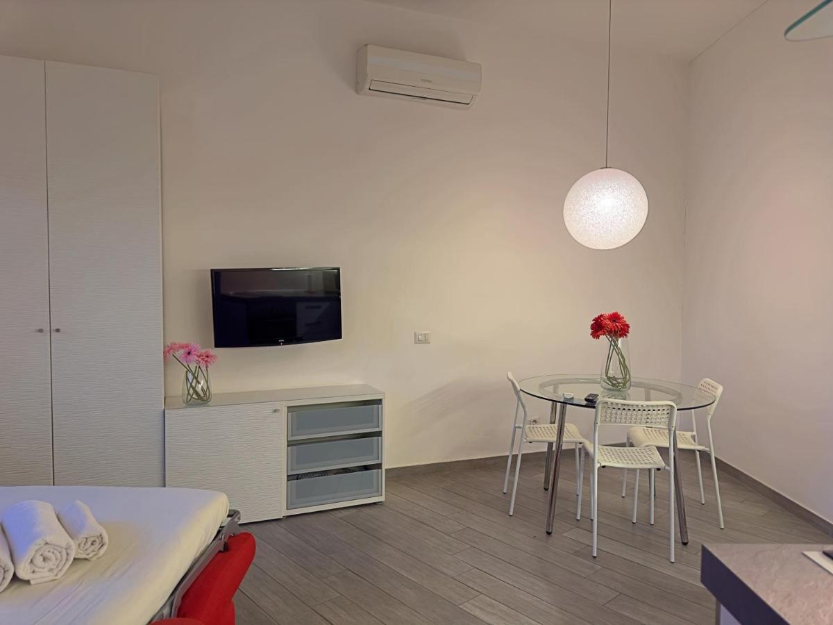 Appartme Sarca 59 Milan Bagian luar foto